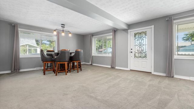 3155 Cottonwood Court NE, Millersport, OH 43046