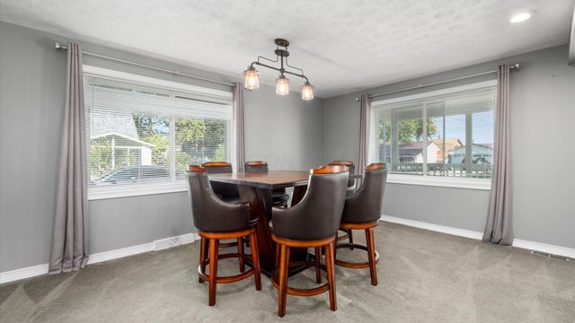 3155 Cottonwood Court NE, Millersport, OH 43046