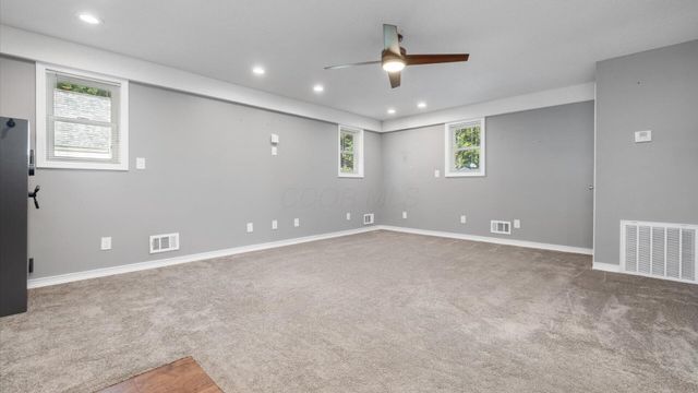 3155 Cottonwood Court NE, Millersport, OH 43046