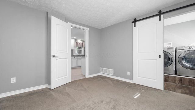 3155 Cottonwood Court NE, Millersport, OH 43046