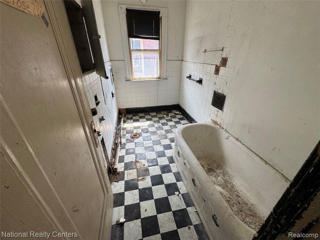 3417 Gray Street, Detroit, MI 48215