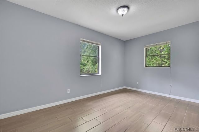9875 W Orchard Street, Crystal River, FL 34428