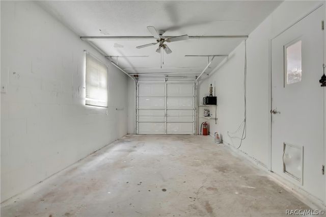 9875 W Orchard Street, Crystal River, FL 34428