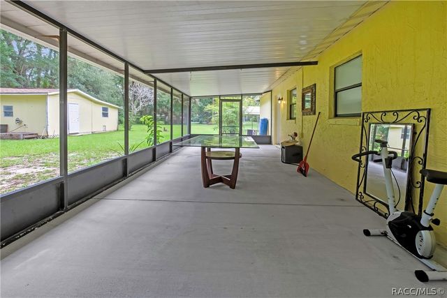 9875 W Orchard Street, Crystal River, FL 34428