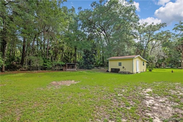 9875 W Orchard Street, Crystal River, FL 34428