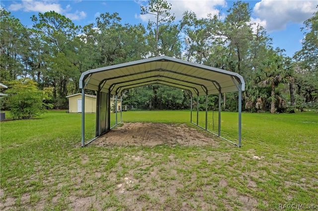 9875 W Orchard Street, Crystal River, FL 34428