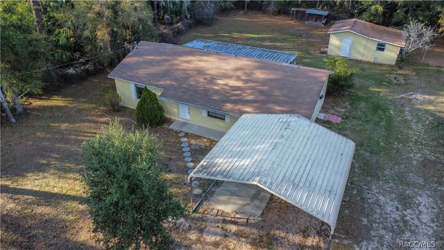 9875 W Orchard Street, Crystal River, FL 34428