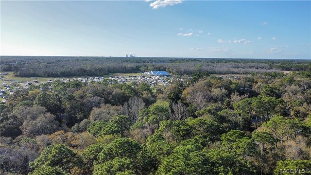 9875 W Orchard Street, Crystal River, FL 34428