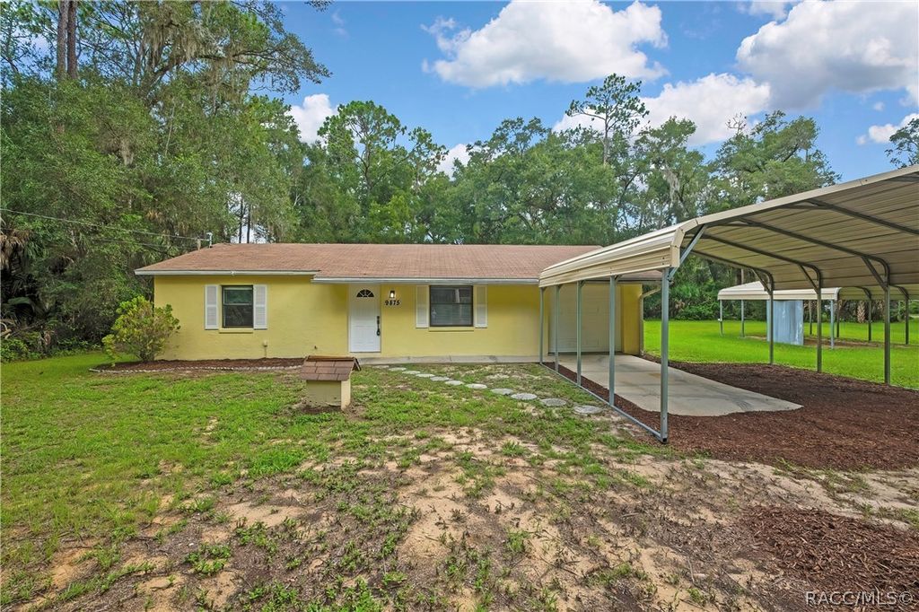 9875 W Orchard Street, Crystal River, FL 34428