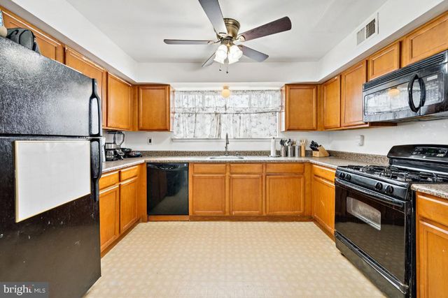 1602 BEECHWOOD PL, Clementon, NJ 08021