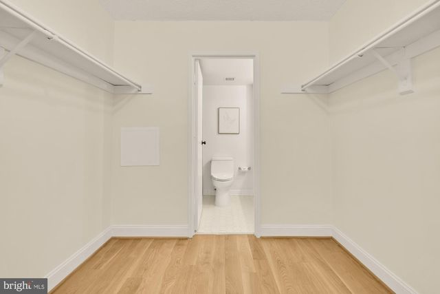 200 N PICKETT ST #304, Alexandria, VA 22304