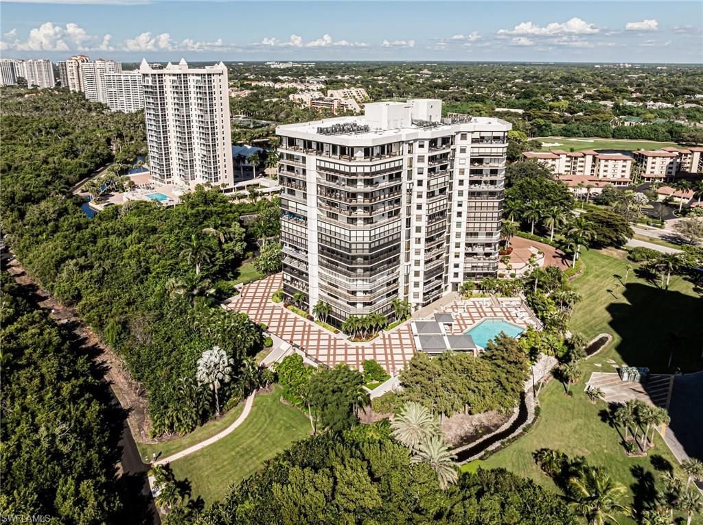 6075 Pelican Bay BLVD # 203, Naples, FL 34108