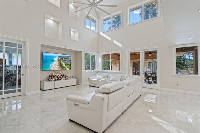 7225 Gleneagle Drive, Miami Lakes, FL 33014