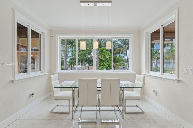 7225 Gleneagle Drive, Miami Lakes, FL 33014