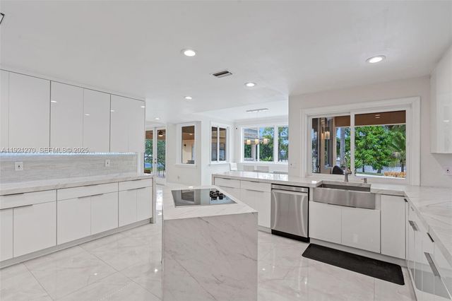 7225 Gleneagle Drive, Miami Lakes, FL 33014