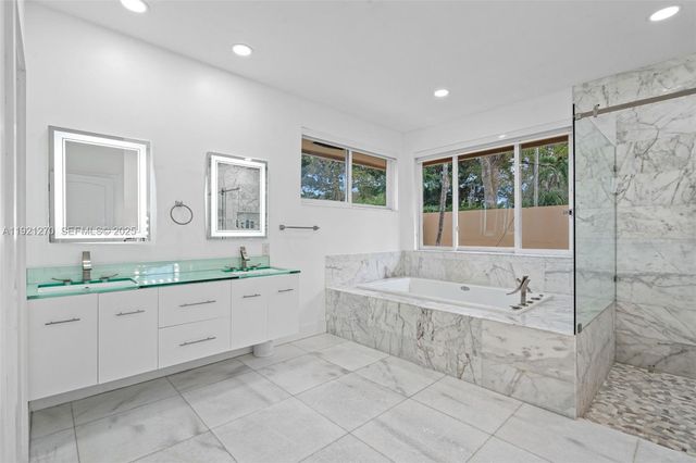 7225 Gleneagle Drive, Miami Lakes, FL 33014