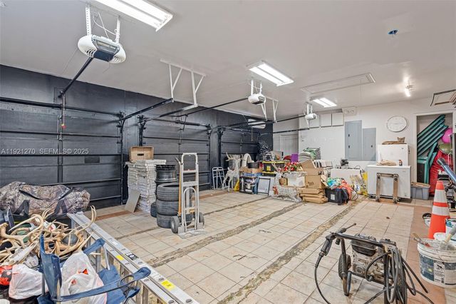 7225 Gleneagle Drive, Miami Lakes, FL 33014