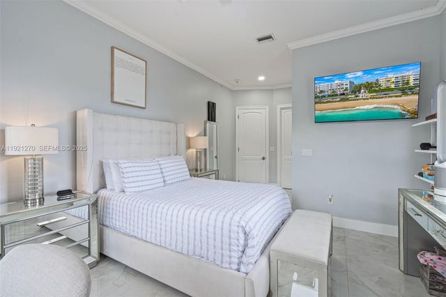 7225 Gleneagle Drive, Miami Lakes, FL 33014