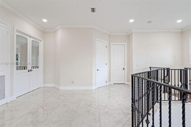 7225 Gleneagle Drive, Miami Lakes, FL 33014