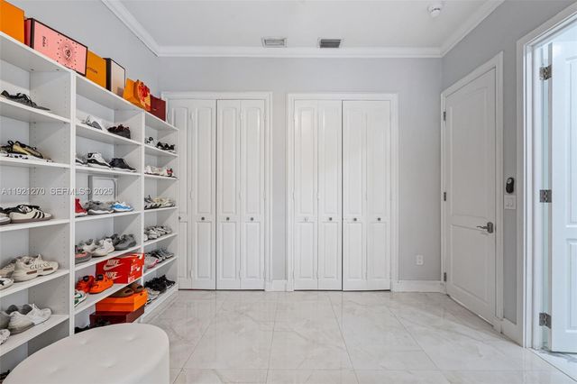 7225 Gleneagle Drive, Miami Lakes, FL 33014