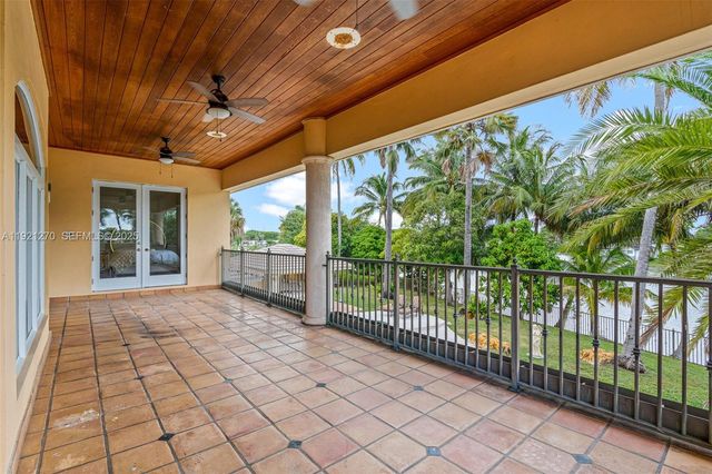 7225 Gleneagle Drive, Miami Lakes, FL 33014
