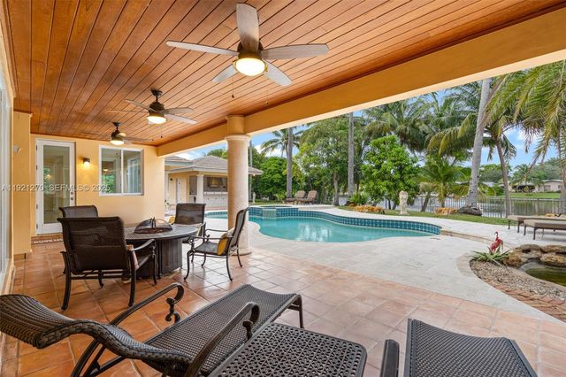 7225 Gleneagle Drive, Miami Lakes, FL 33014