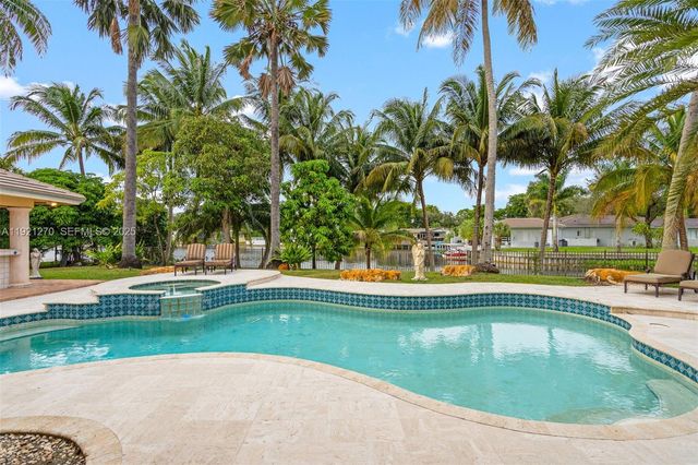 7225 Gleneagle Drive, Miami Lakes, FL 33014