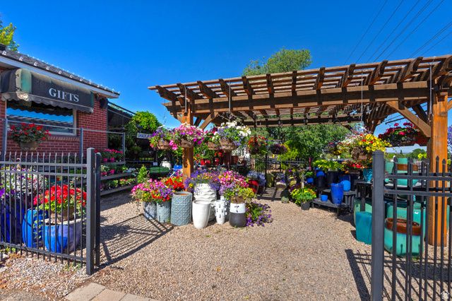 2194 E FORT UNION BLVD, Cottonwood Heights, UT 84121