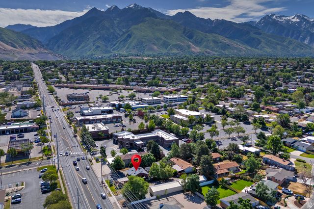 2194 E FORT UNION BLVD, Cottonwood Heights, UT 84121