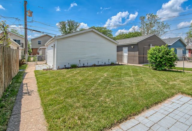 4524 1st Avenue, Lyons, IL 60534