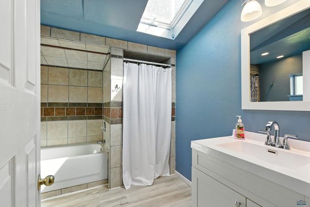 5048 TWILIGHT DR, Rapid City, SD 57703