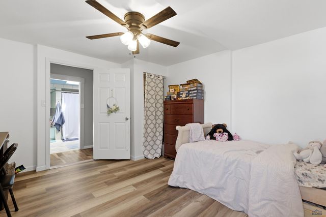 5048 TWILIGHT DR, Rapid City, SD 57703