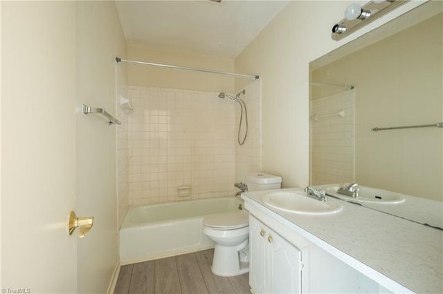 321 Vineyard Park Court, Winston-salem, NC 27104