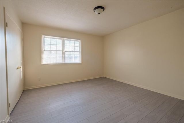 321 Vineyard Park Court, Winston-salem, NC 27104