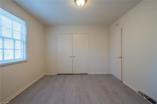 321 Vineyard Park Court, Winston-salem, NC 27104