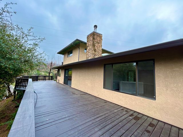 11028 Wingfield Lane, Shasta, CA 96087