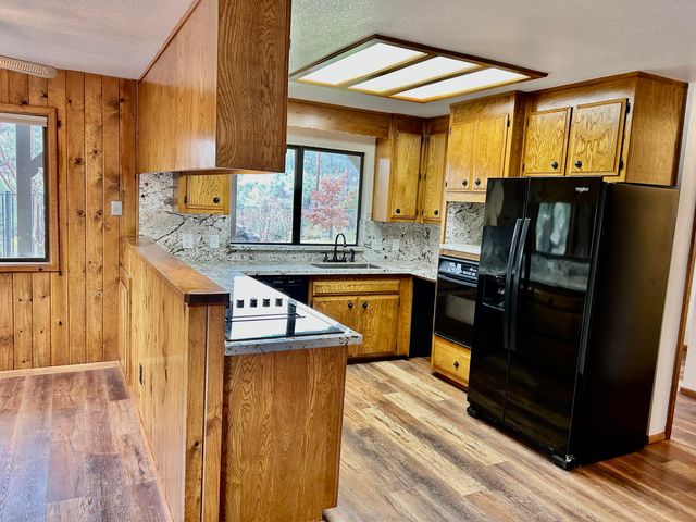 11028 Wingfield Lane, Shasta, CA 96087