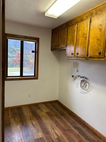 11028 Wingfield Lane, Shasta, CA 96087