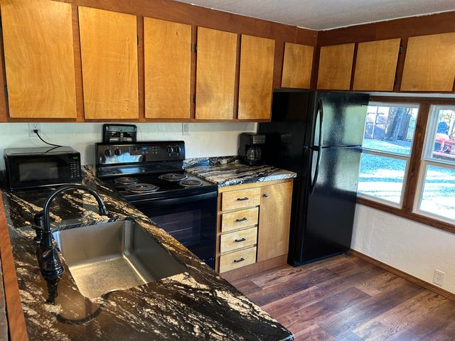 11028 Wingfield Lane, Shasta, CA 96087