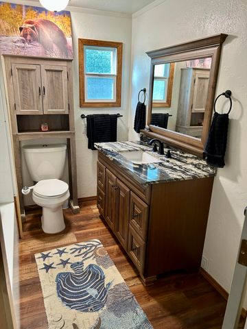 11028 Wingfield Lane, Shasta, CA 96087