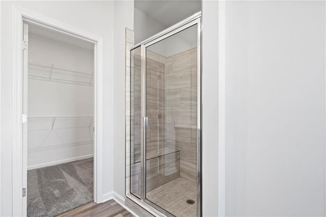 1359 Creek View Lane NW, Atlanta, GA 30318