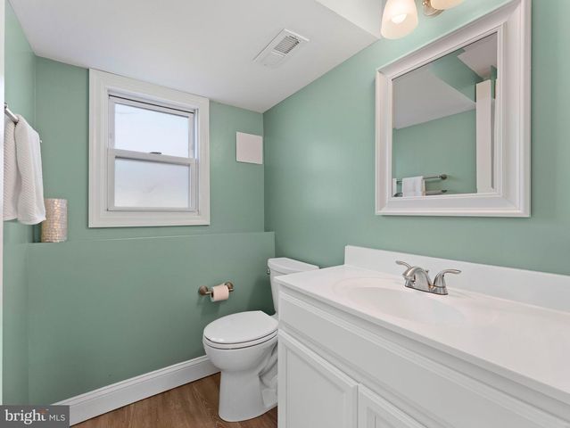 167 CARDINAL DR, Bellmawr, NJ 08031