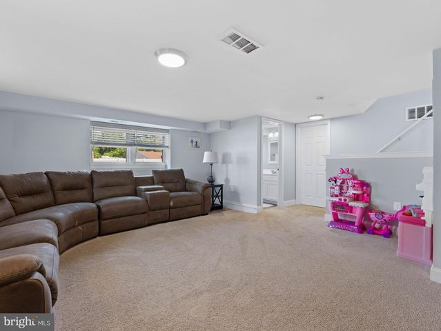 167 CARDINAL DR, Bellmawr, NJ 08031
