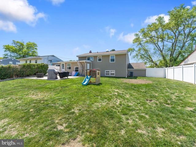 167 CARDINAL DR, Bellmawr, NJ 08031