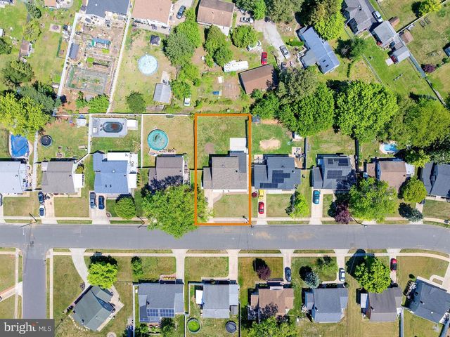 167 CARDINAL DR, Bellmawr, NJ 08031