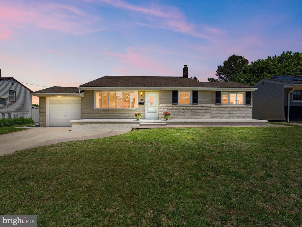167 CARDINAL DR, Bellmawr, NJ 08031