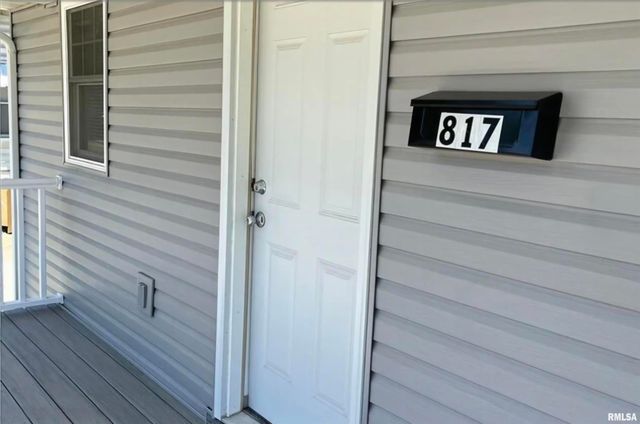 817 E Stanford Avenue, Springfield, IL 62704