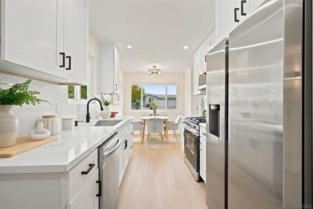 3746 Gail Dr, Oceanside, CA 92056 — exterior