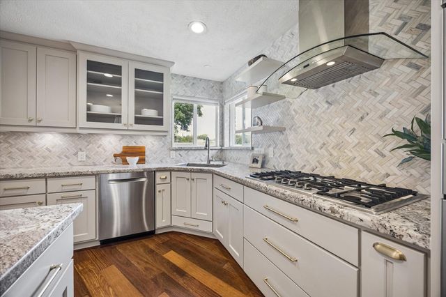 10103 Cliffwood Drive, Houston, TX 77035