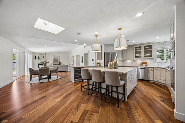 10103 Cliffwood Drive, Houston, TX 77035